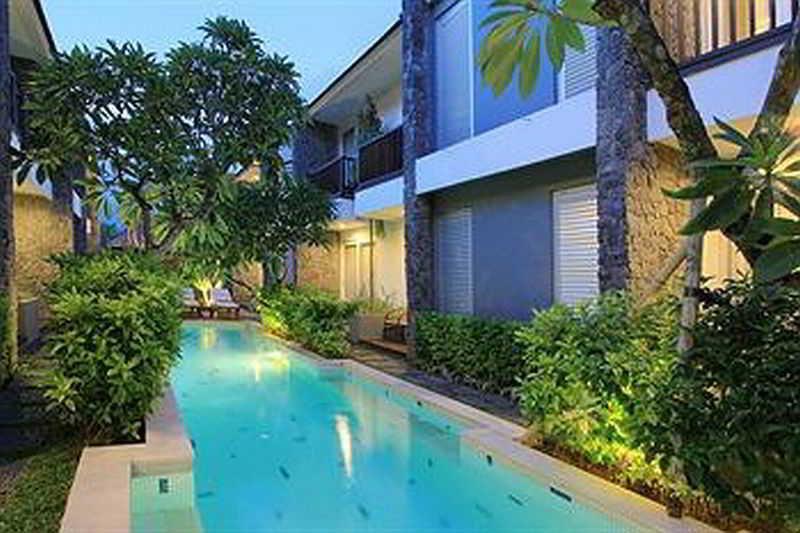 Seminyak TownHouse Aparthotel Bagian luar foto