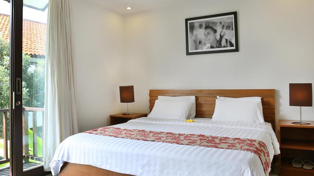 Seminyak TownHouse Aparthotel Bagian luar foto